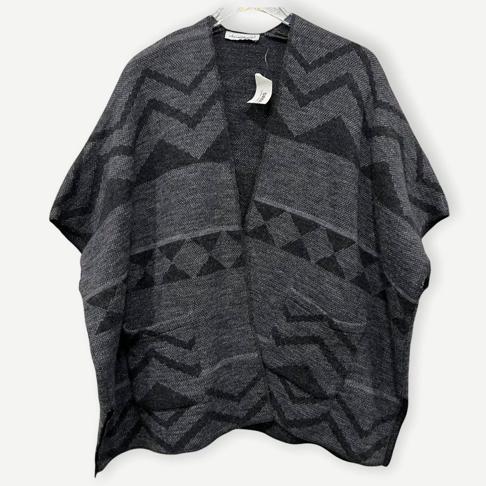 Keren Hart One Size Aztec Pattern Poncho NWT Gray Short‎ Sleeve